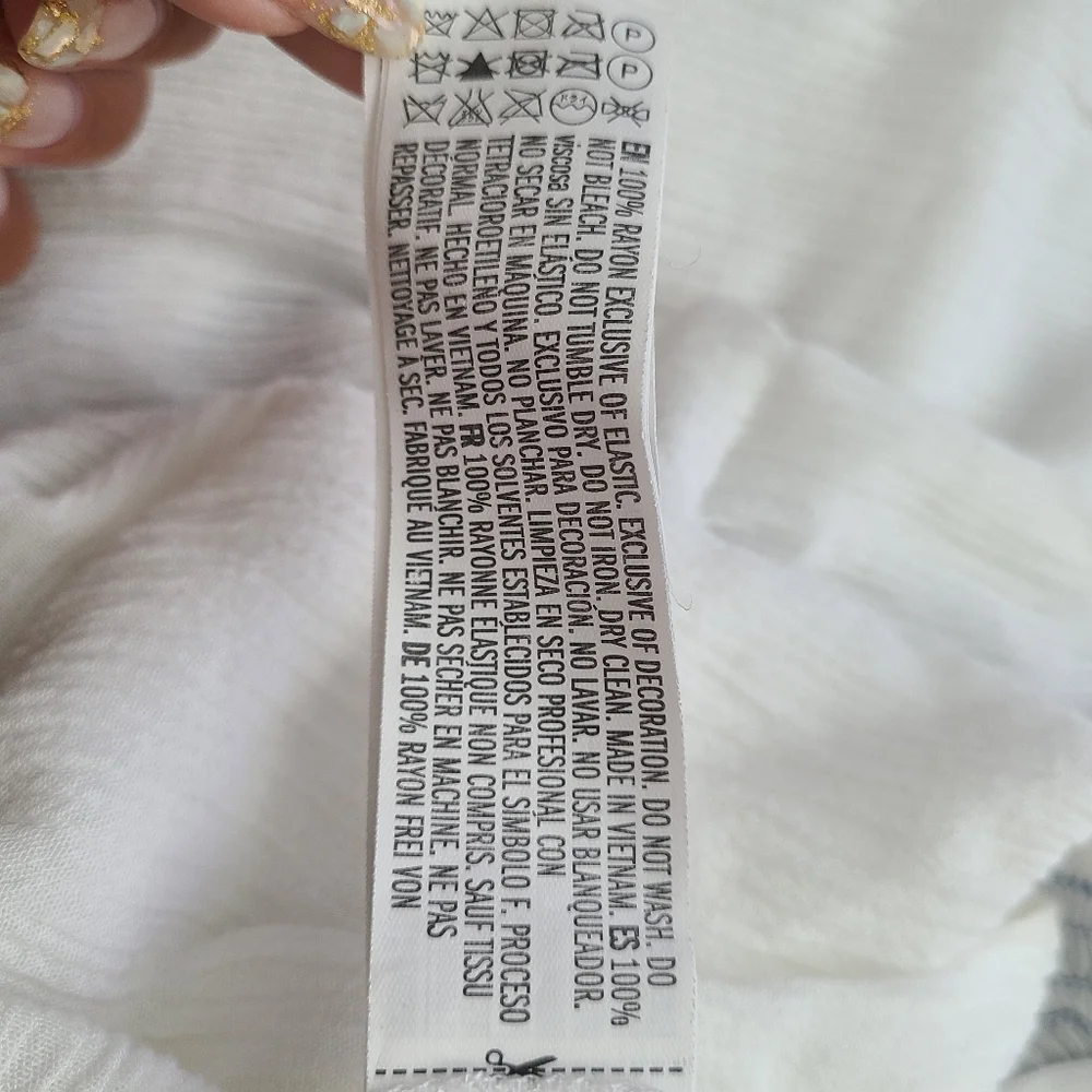 Embroidered Top - Picture 3 of 3